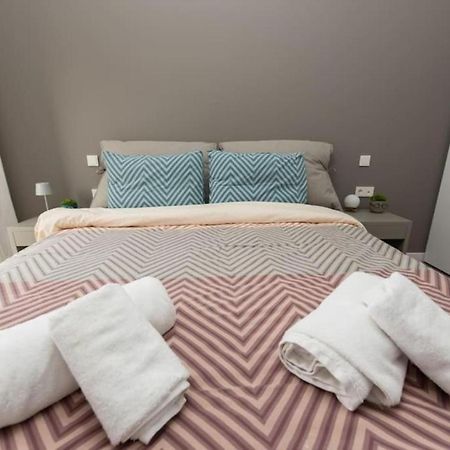 Brand-New Flat With A City View Athen Eksteriør billede